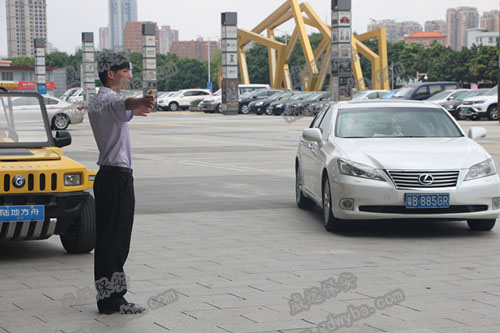 威远东莞寮步保安公司成功抓获小偷避免了一起财物损失